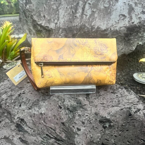 Patricia Nash Map Print Leather Fold over Wristlet Clutch NWT - Picture 1 of 10
